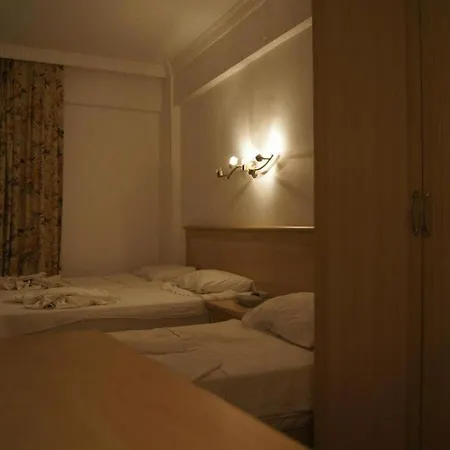 George & Dragon Otel 3*