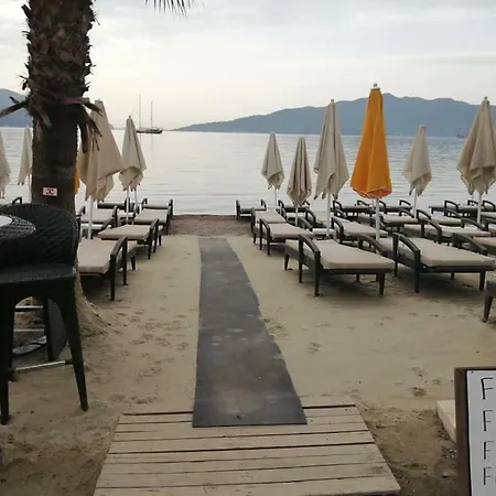 Отель George & Dragon