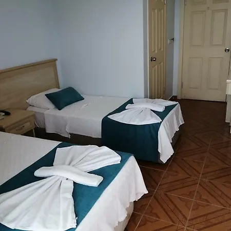 George & Dragon Hotel 3*